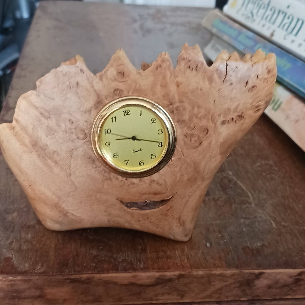 Wood burl clock,battery operated primex